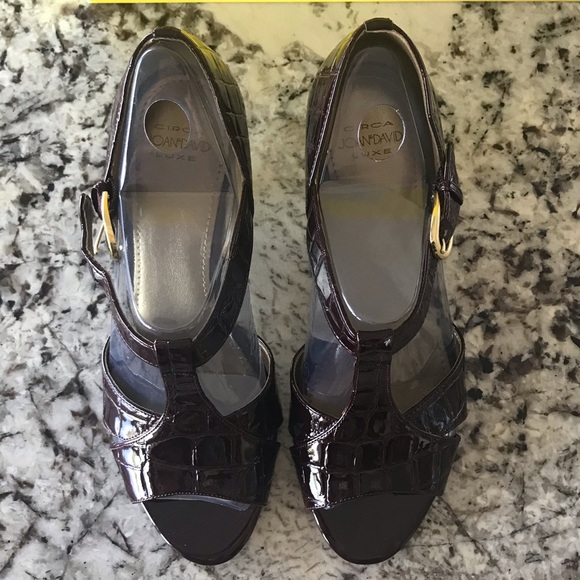 NW Circa Joan & David Shoes - Picture 5 of 7